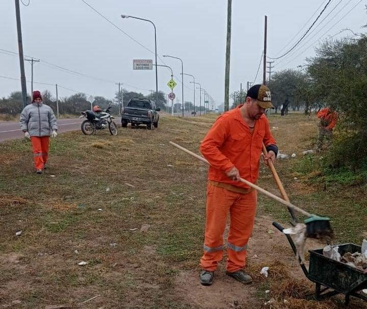 Las Termas: Intensifican tareas de limpieza del Perilago y zonas cercanas.