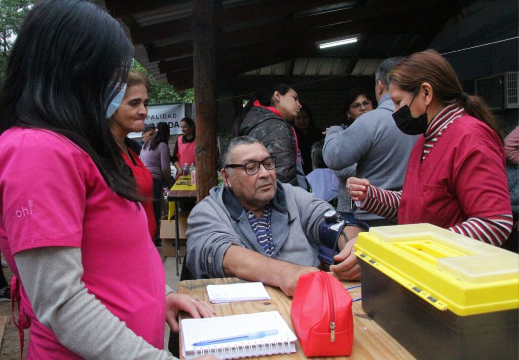 Vecinos del barrio Besares accedieron a servicios gratuitos