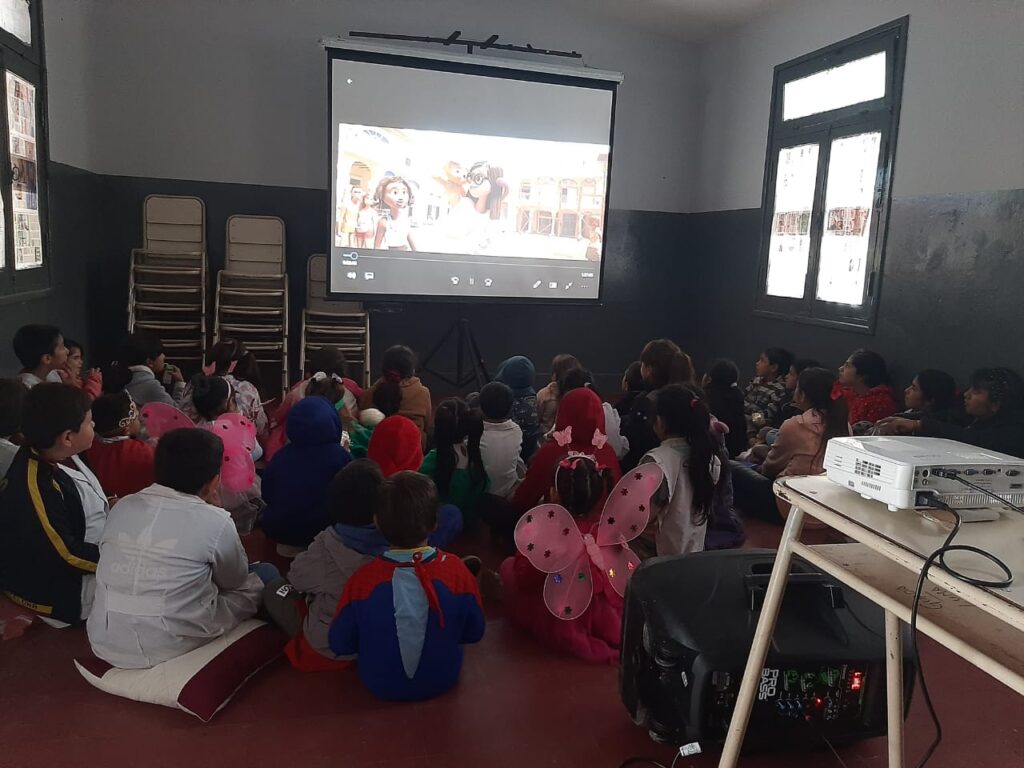Los chicos de Los Romanos vivieron un día a puro cine