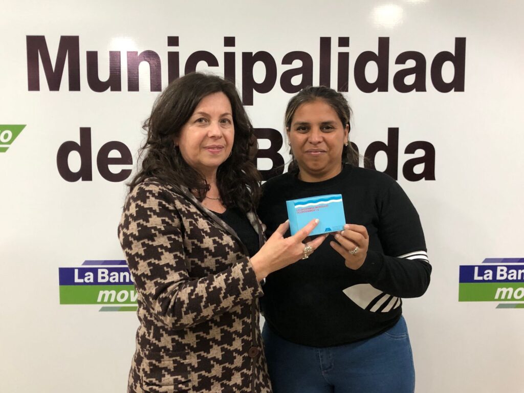 Brindan asistencia a una familia para un tratamiento médico Brindan asistencia a una familia para un tratamiento médico