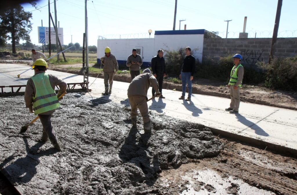 Esta próxima a finalizar una importante obra de pavimentación en La Banda