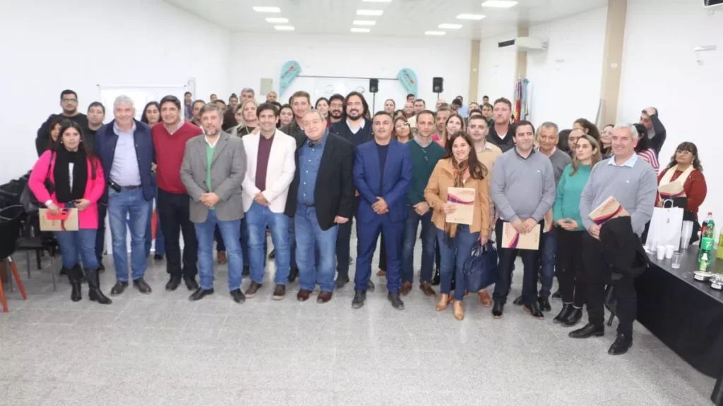 Representantes de 17 municipios se capacitaron en gobernanza digital y control de gestión