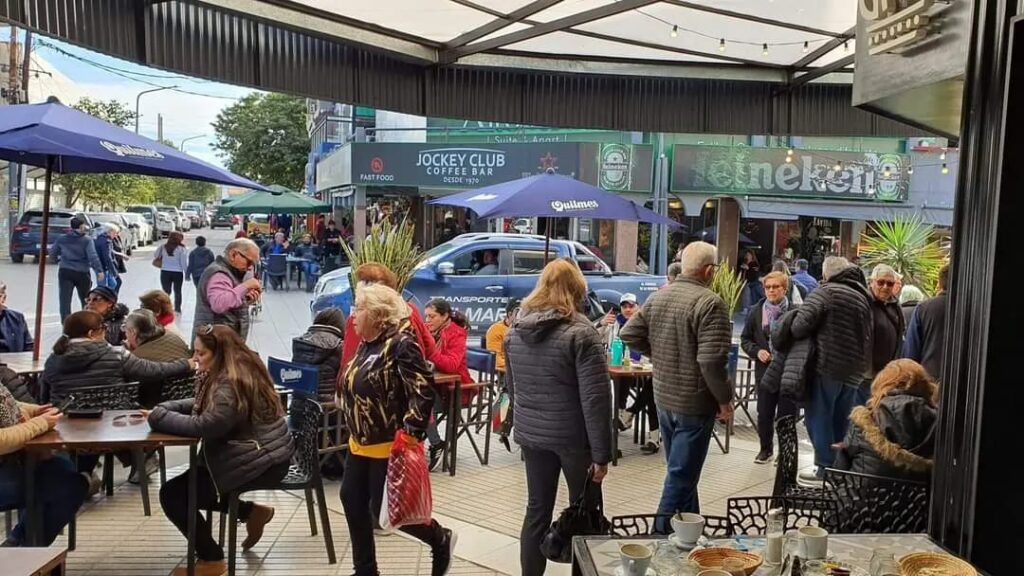 Finde XXL: intenso movimiento turístico en Santiago y Las Termas