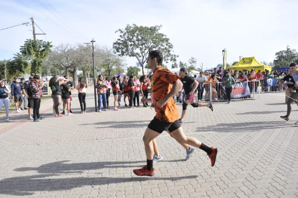 Fernández celebra su 133° aniversario con actividades deportivas