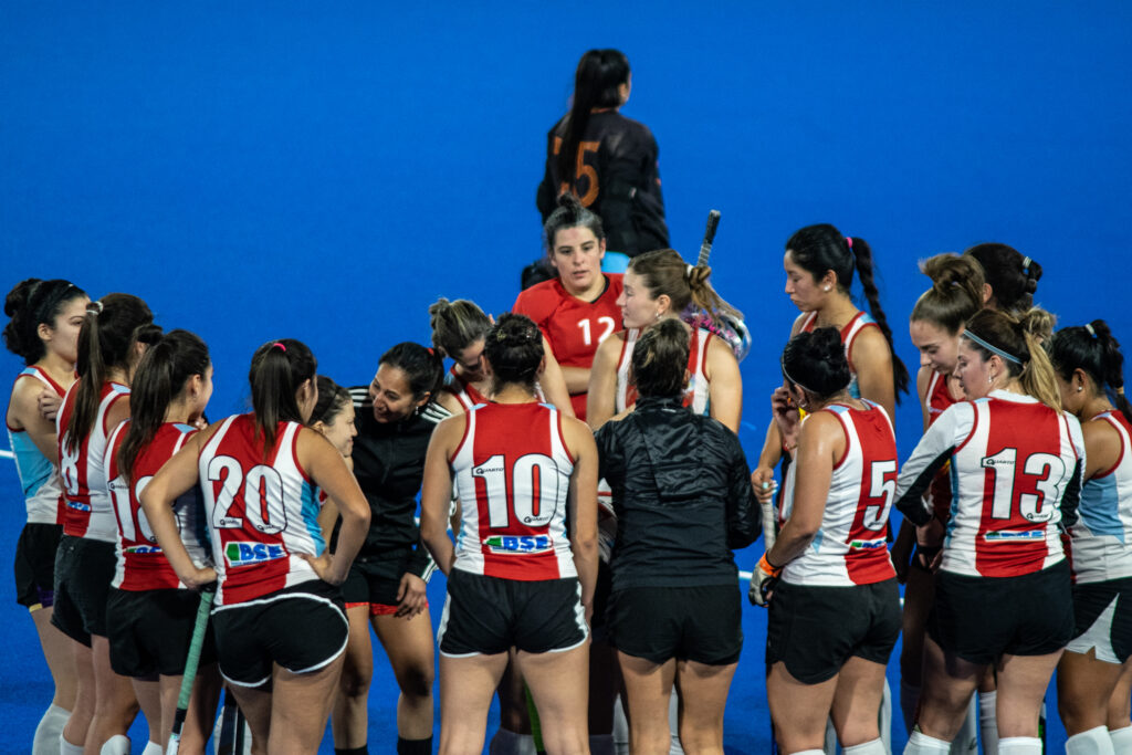 La Federación Santiagueña de Hockey femenino arranca su sueño en busca del ascenso La Federación Santiagueña de Hockey femenino arranca su sueño en busca del ascenso