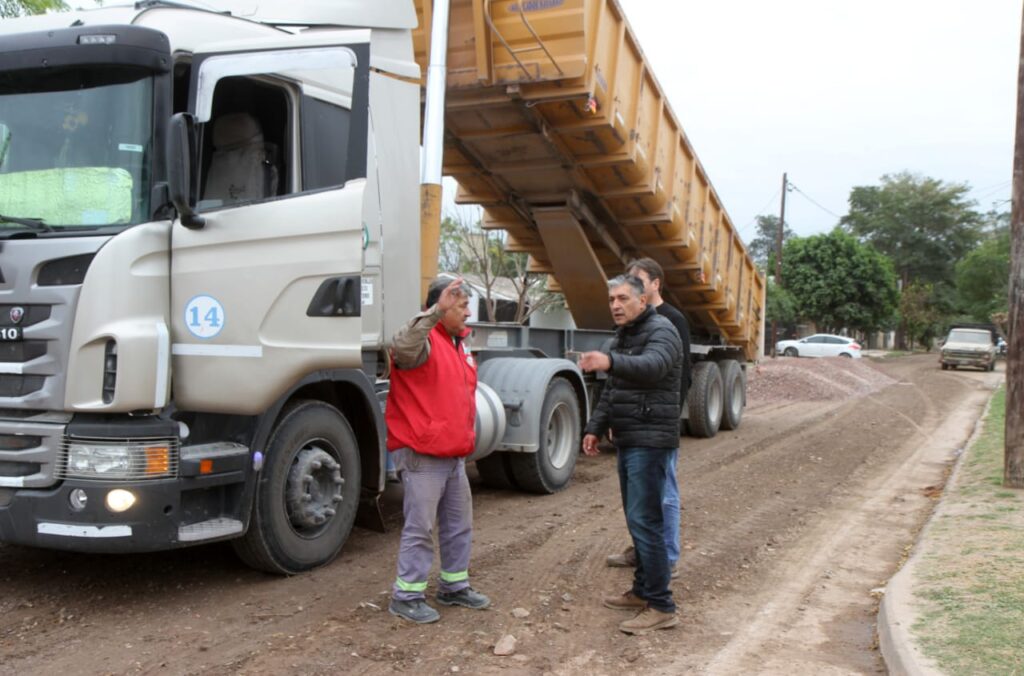 Ejecutan diversas obras en el barrio Primero de Mayo