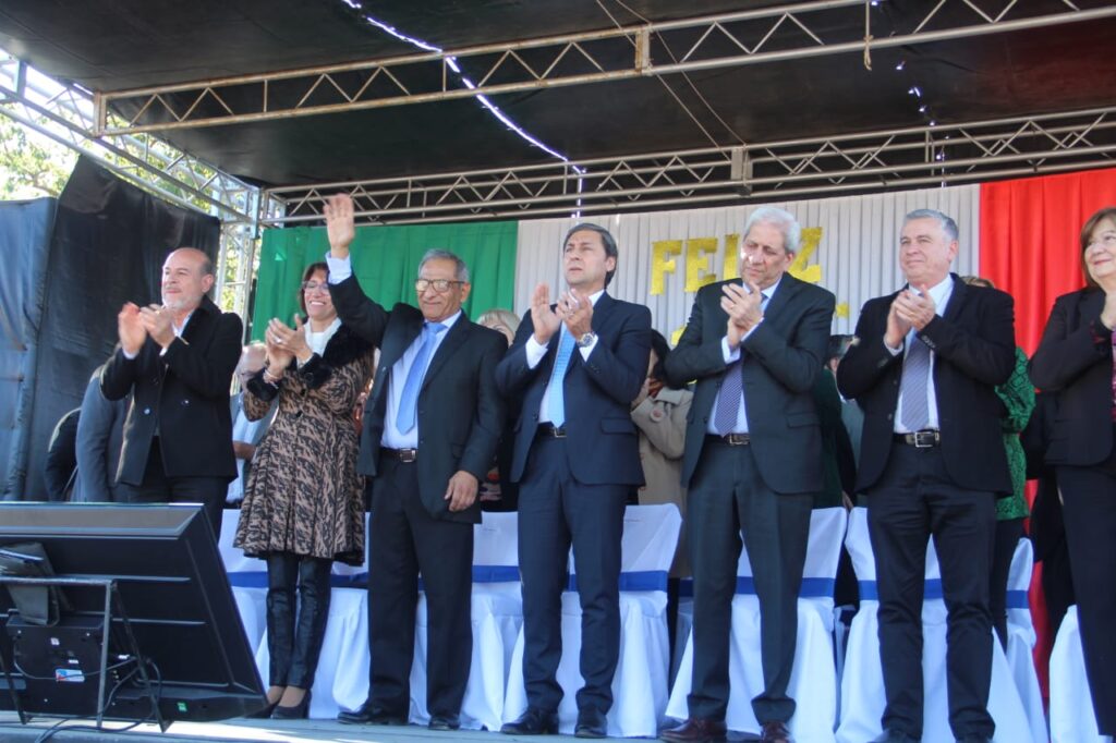 Multitudinario acto para celebrar el 139° Aniversario de Loreto