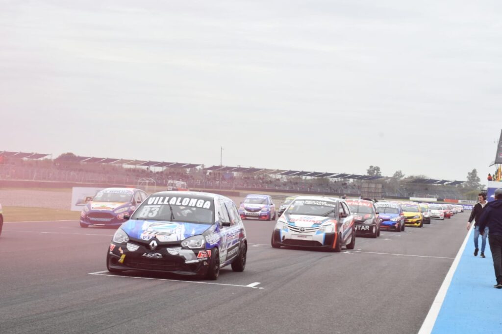 Exitoso paso del Turismo Pista por Termas de Río Hondo