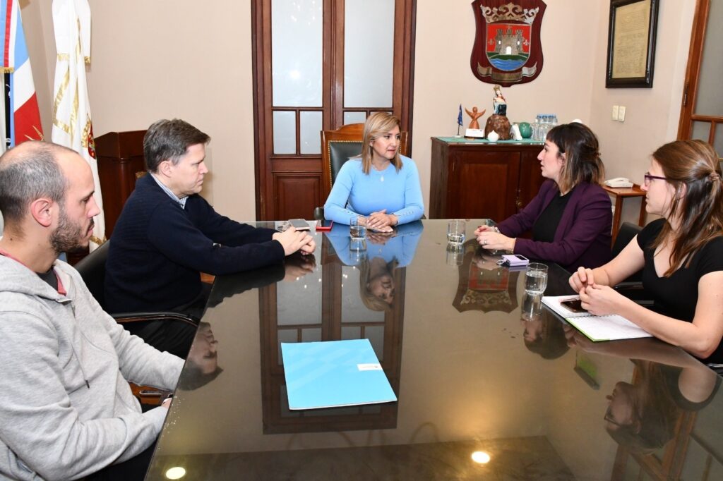 Autoridades nacionales visitaron la Capital para avanzar en lo que será la obra del centro de residuos