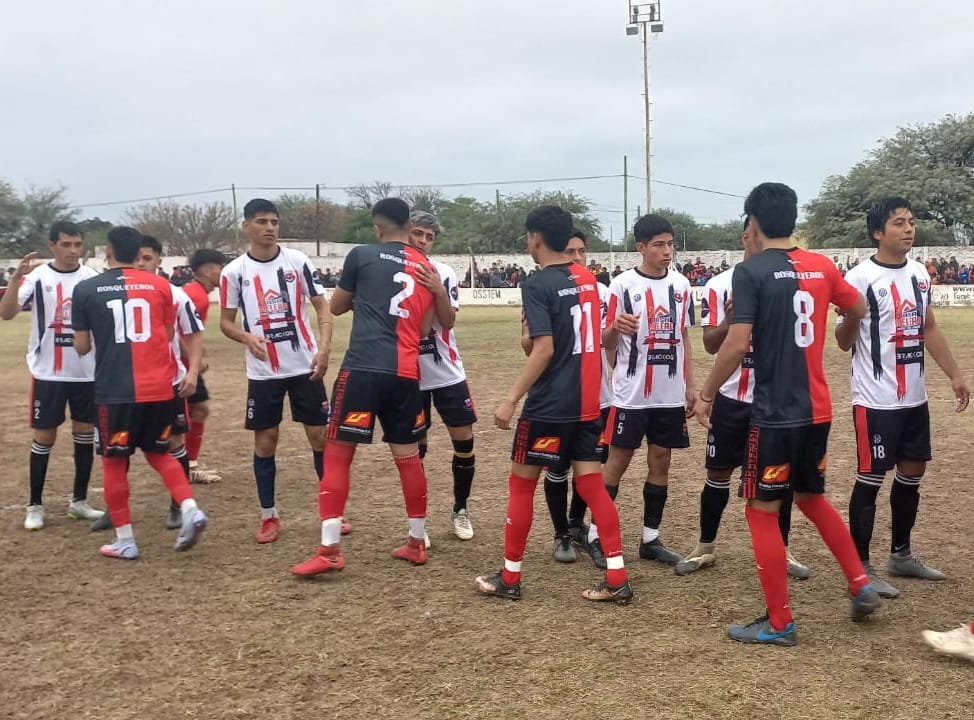 Unión Obrera y Sportivo Loreto disputaron el clásico para celebrar el aniversario de la ciudad