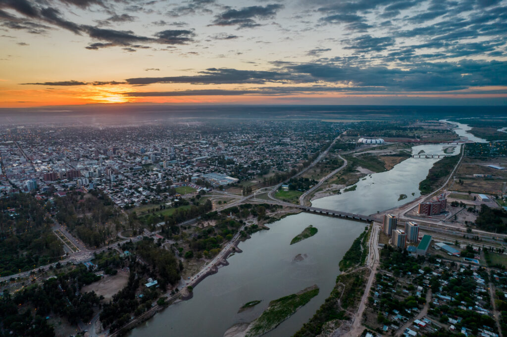 Seis influencers arriban a la provincia para mostrar atractivos de Santiago y Las Termas