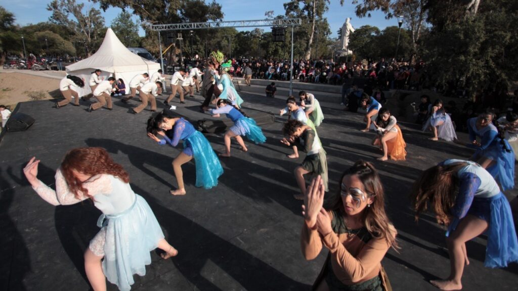 La Capital comienza a vivir un mes a puro festejo