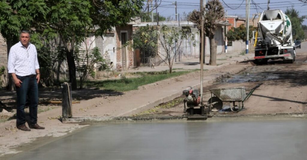 La pavimentación sobre calle Guido Spano de La Banda ingresó en su etapa final