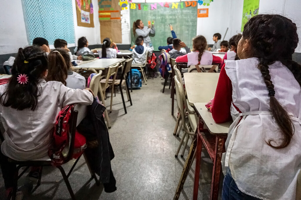 Nuevo ofrecimiento de horas cátedra y cargos para docentes Nuevo ofrecimiento de horas cátedra y cargos para docentes