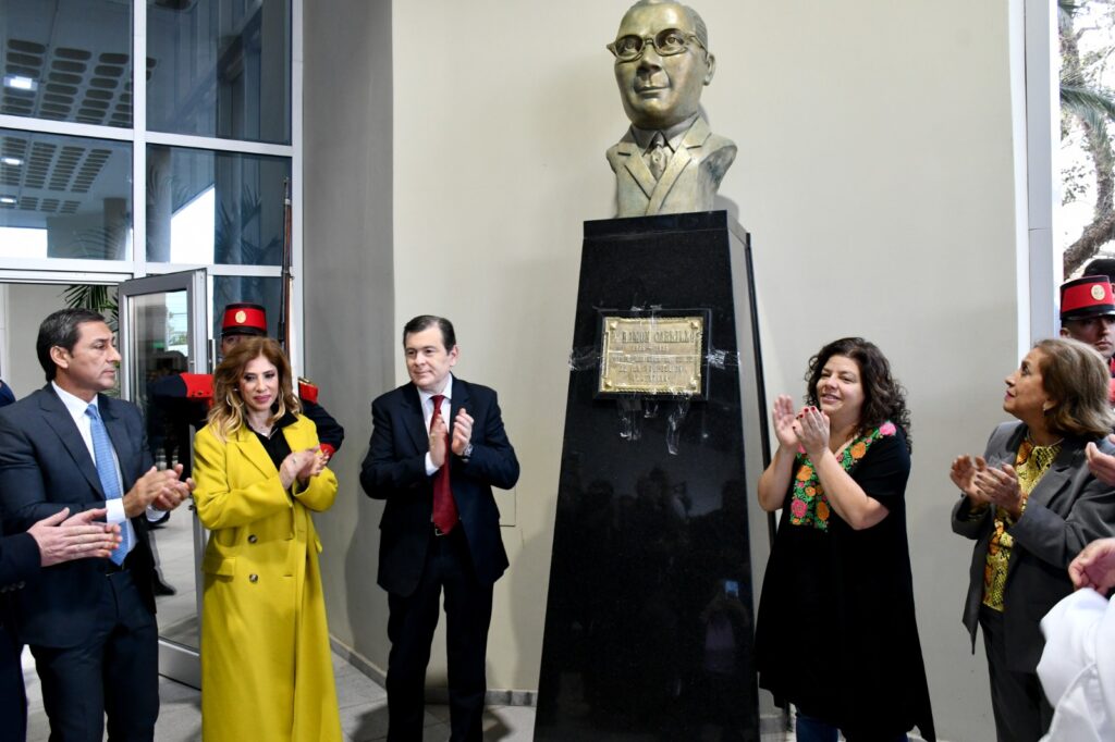 Zamora y Carla Vizzotti inauguraron el nuevo edificio del Ministerio de Salud