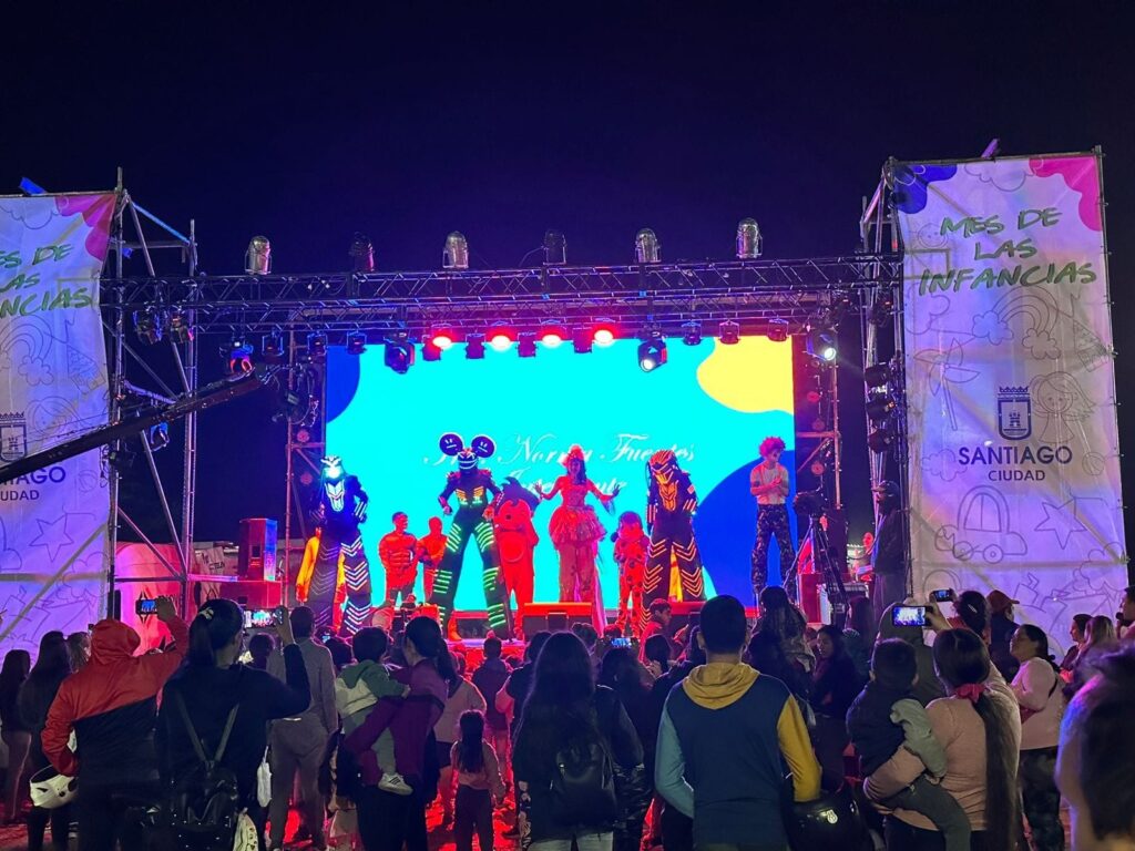 Una gran cantidad de niños celebraron el día de las Infancias en el predio Santiago es tu Río