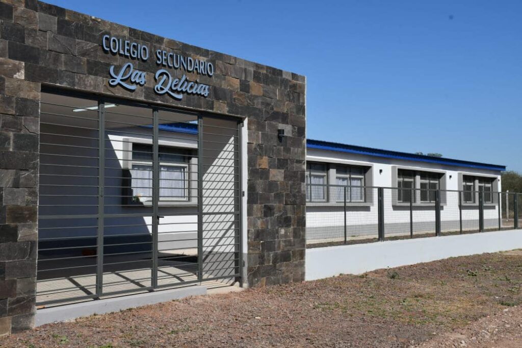 Inauguraron en Las Delicias el un nuevo edificio del colegio secundario