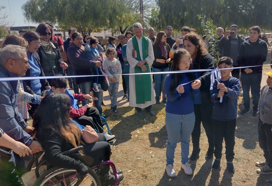 Habilitaron juegos para pequeños con discapacidad en una plazoleta de Loreto Habilitaron juegos para pequeños con discapacidad en una plazoleta de Loreto