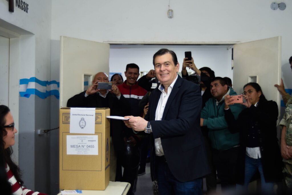 Zamora resaltó la importancia de consolidar con el voto los 40 años de democracia Zamora resaltó la importancia de consolidar con el voto los 40 años de democracia