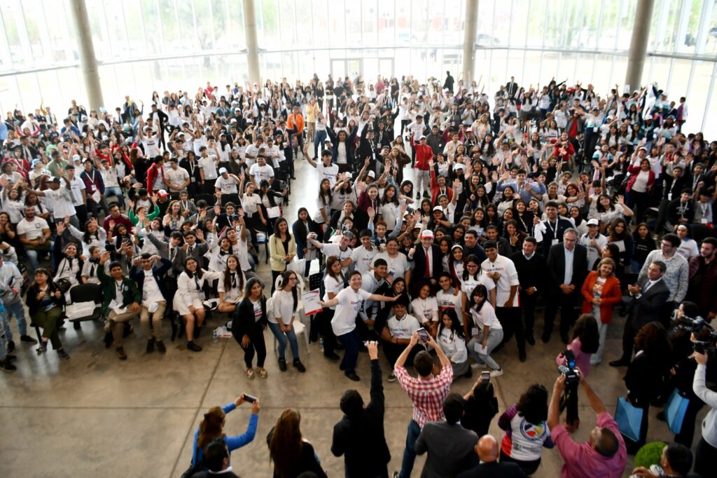 Centros de Estudiantes de toda la provincia se reunieron en el Parque Sur Centros de Estudiantes de toda la provincia se reunieron en el Parque Sur