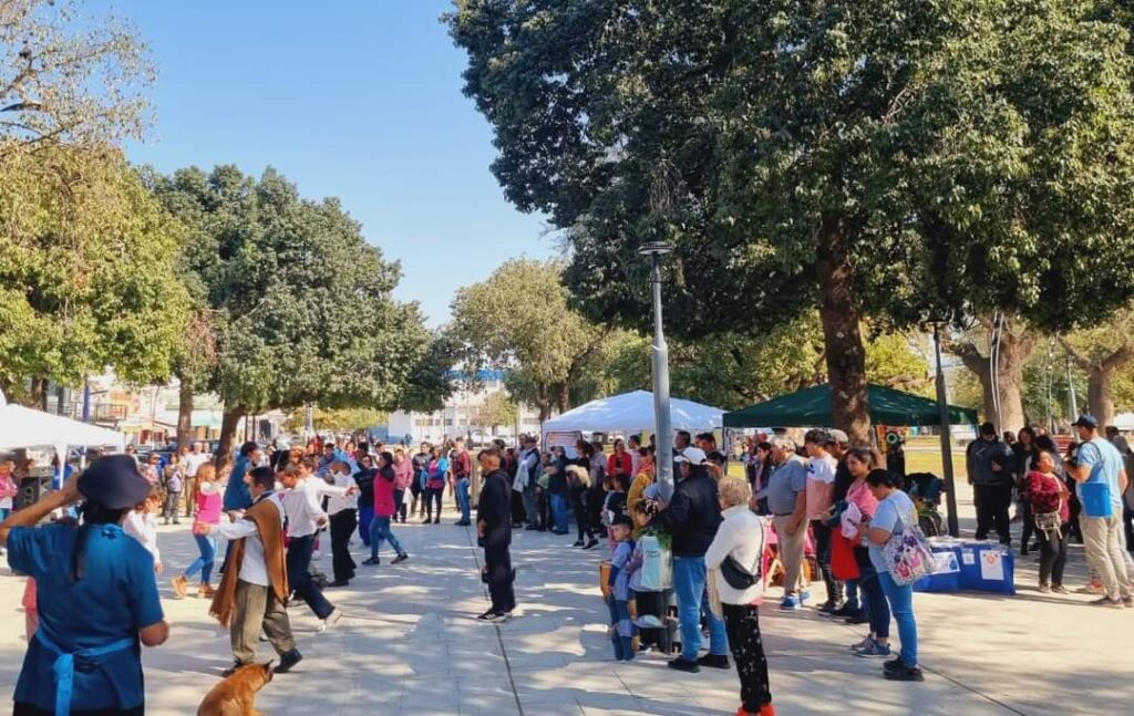 Frías inició los festejos de su aniversario con una feria de Artesanos y Emprendedores