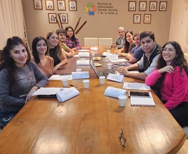Instaurarán el 3 de noviembre como el Día del Graduado de la Facultad de Humanidades