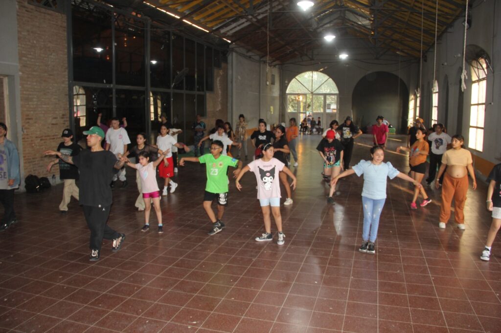 Realizan con  éxito un “Workshop” de danza urbana