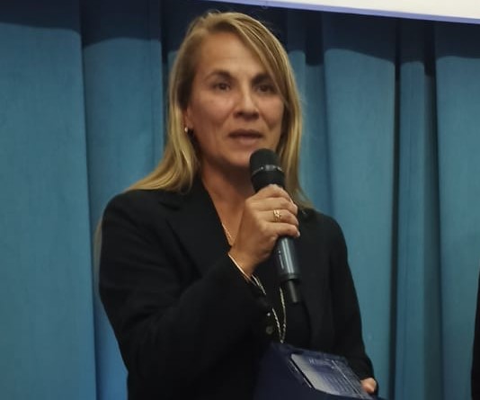 Médica santiagueña fue premiada por la Fundación ISalud, por su labor en zona rural