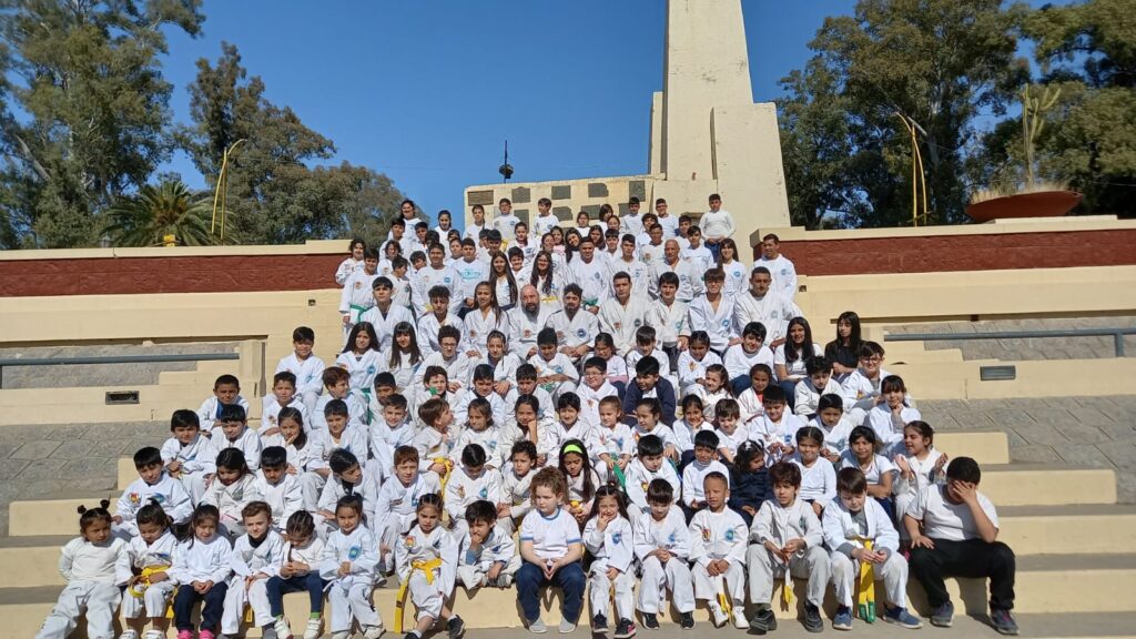 Niños de Colonia El Simbolar participaron de un encuentro en la Capital