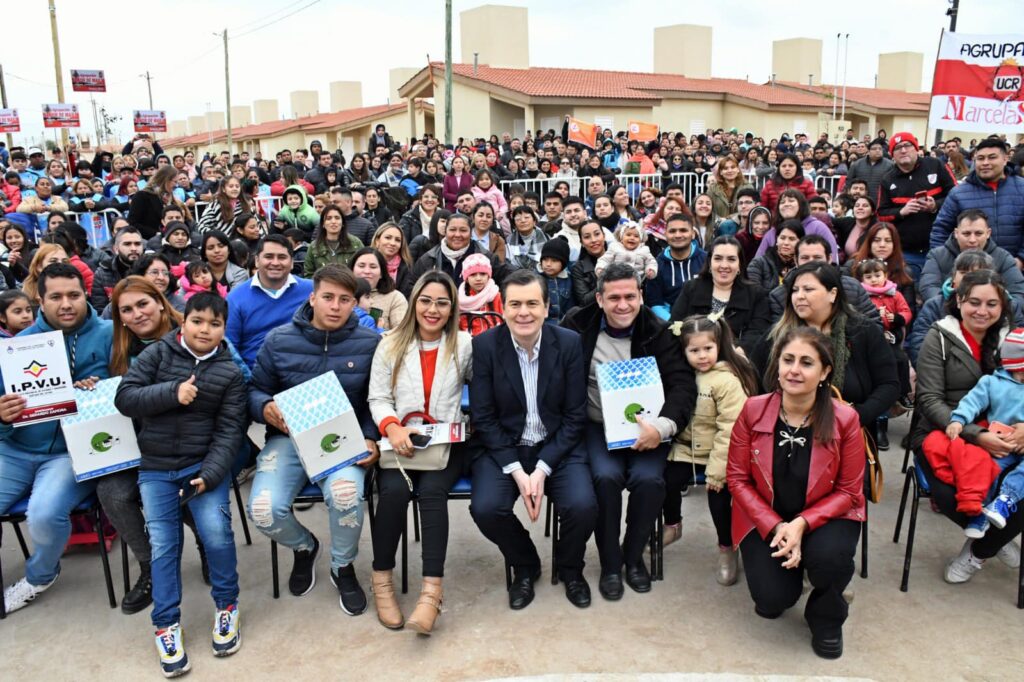 Inauguran 488 viviendas en el barrio René Favaloro en la capital santiagueña