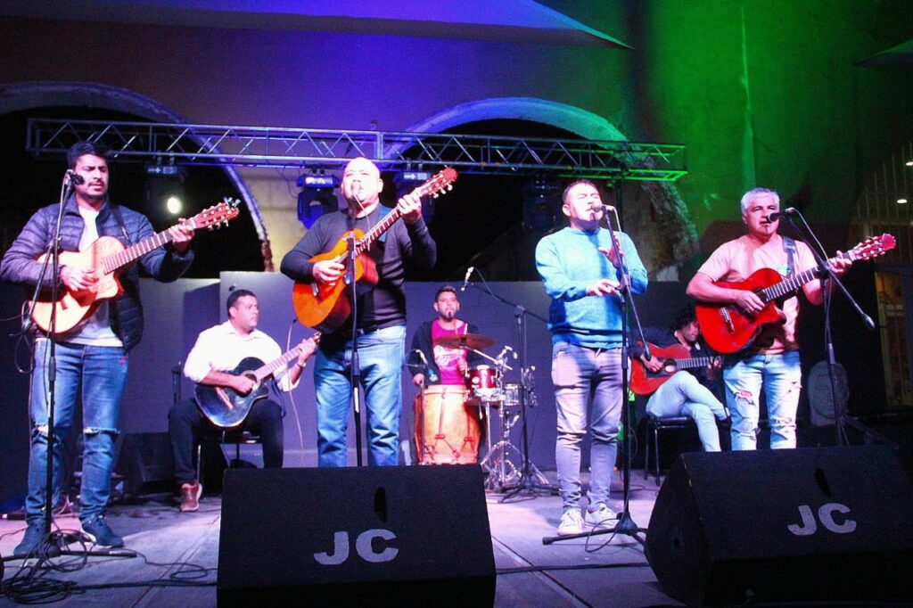 “Mussa y Canoro” cerró las ’11 Noches’ por el aniversario de La Banda “Mussa y Canoro” cerró las ’11 Noches’ por el aniversario de La Banda