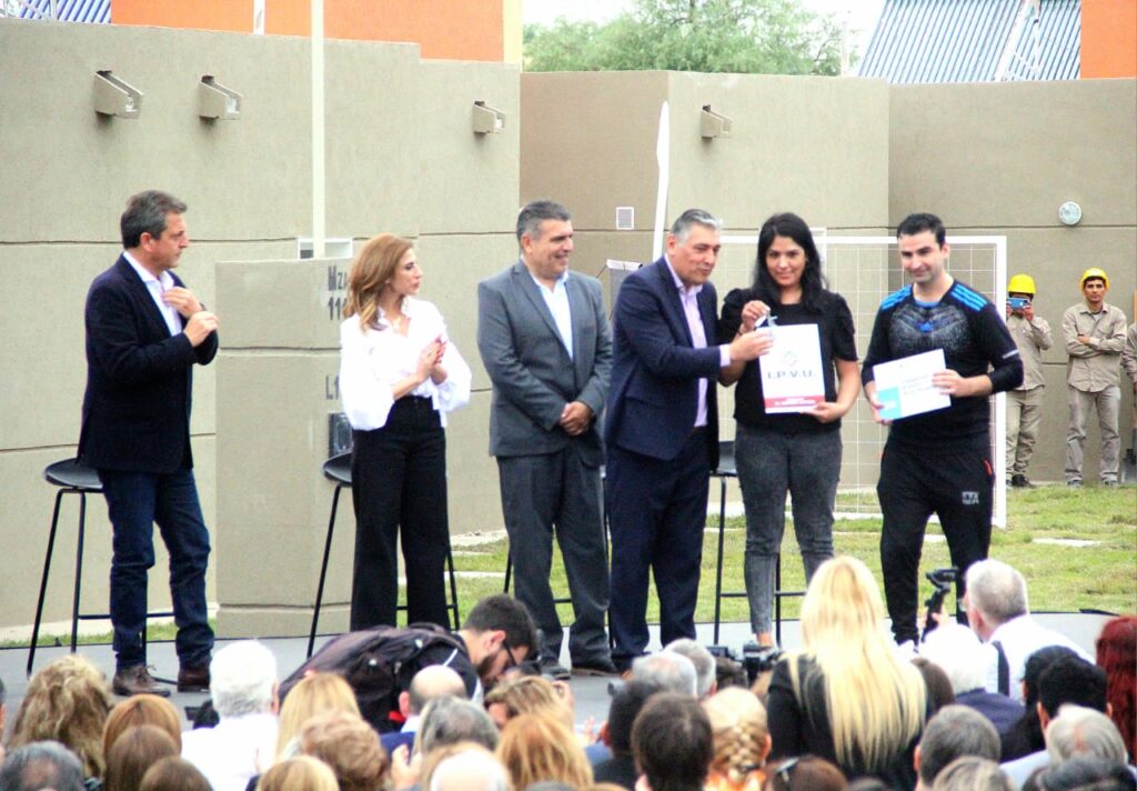 El barrio “Mama Antula II” suma 240 nuevas viviendas para los bandeños