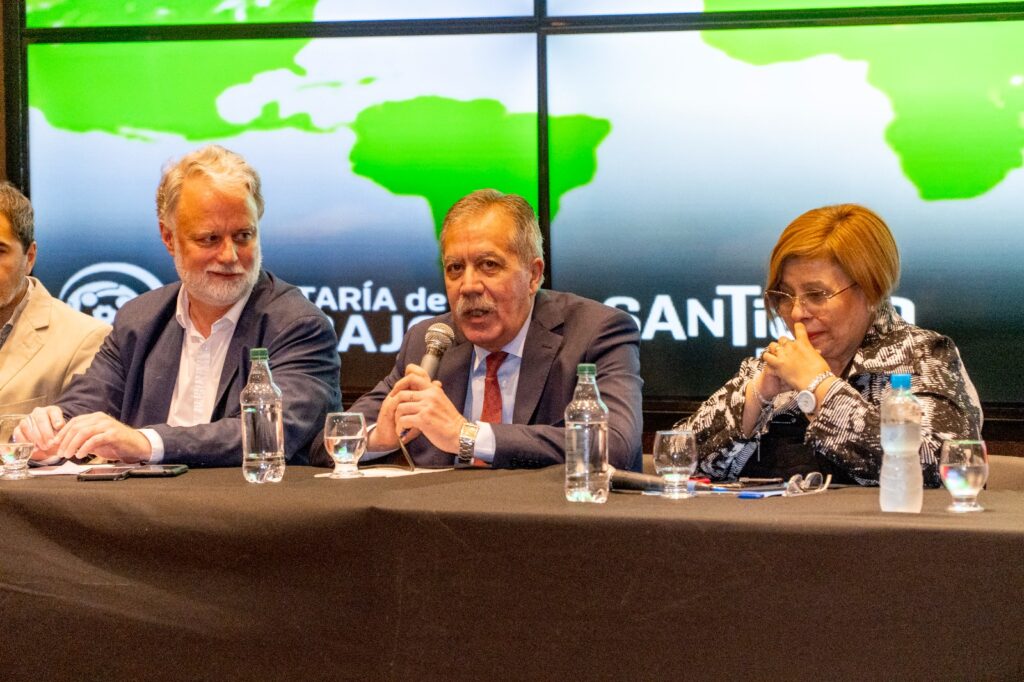 Presentaron el “programa empleo verde” en el Centro Cultural del Bicentenario