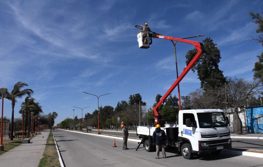 Continúa el programa de mantenimiento y reconversión a Led del alumbrado público