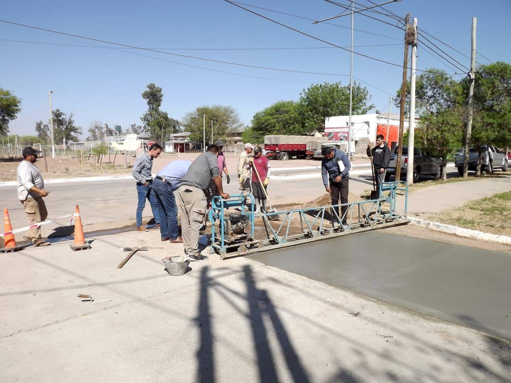 Fernández: Avanza la pavimentación de calles en el barrio Belgrano