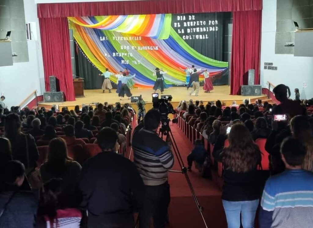 Frías: Instituciones educativas y Municipio reflexionaron por el Día de la Diversidad Cultural