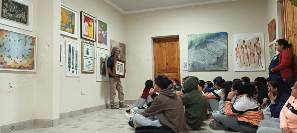 En Bandera comenzó una muestra de obras de arte contemporáneo