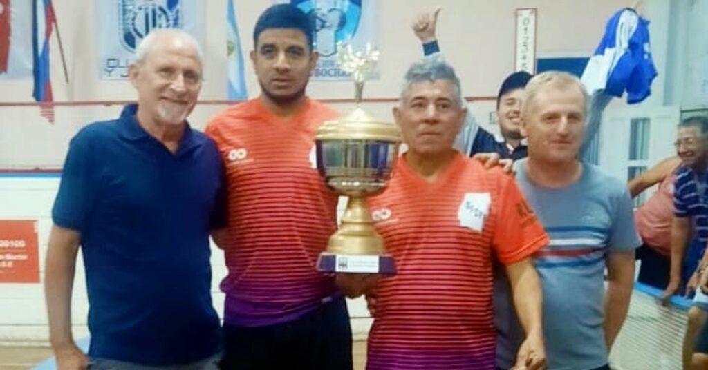 Pinteños se consagraron campeones en destacado torneo anual de Bandera