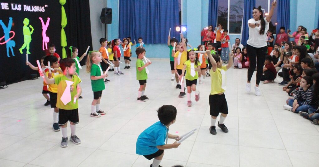 Pinto: El Jardín Travesuras realizó una colorida muestra anual