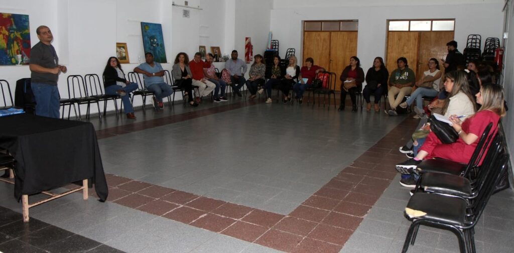 El personal de Salud de La Banda participó de un taller de Coaching