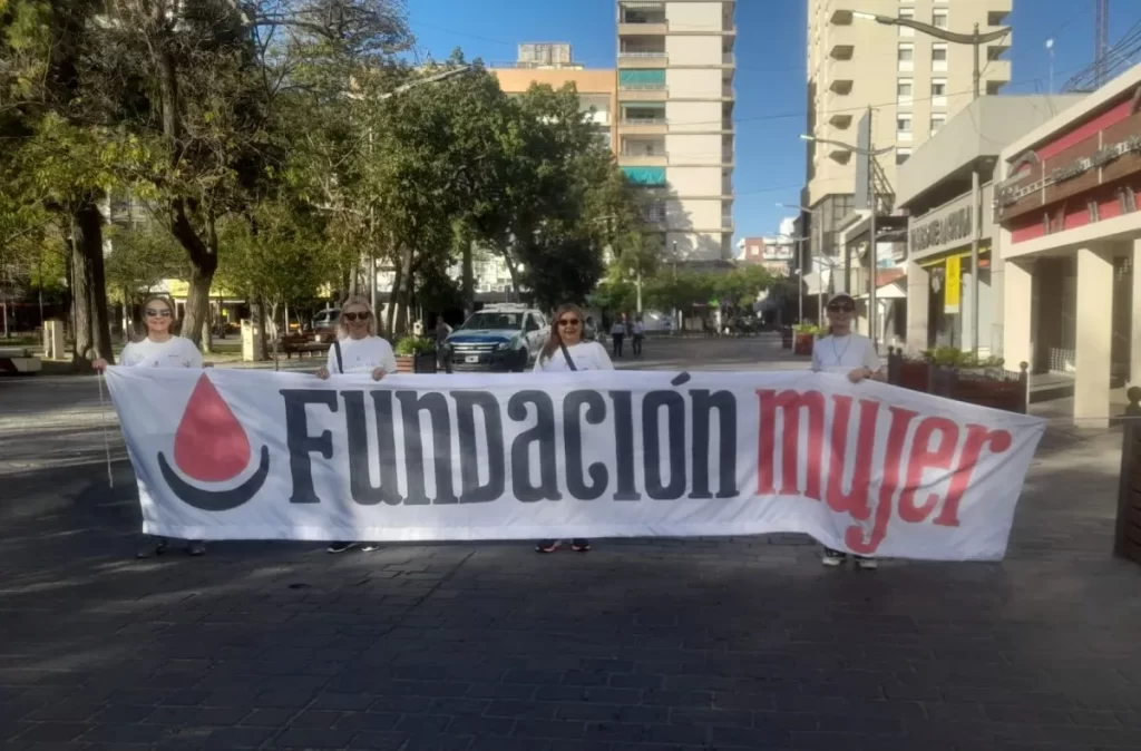 Realizan una “Caminata Saludable” en el marco del mes de lucha contra el Cáncer de Mama