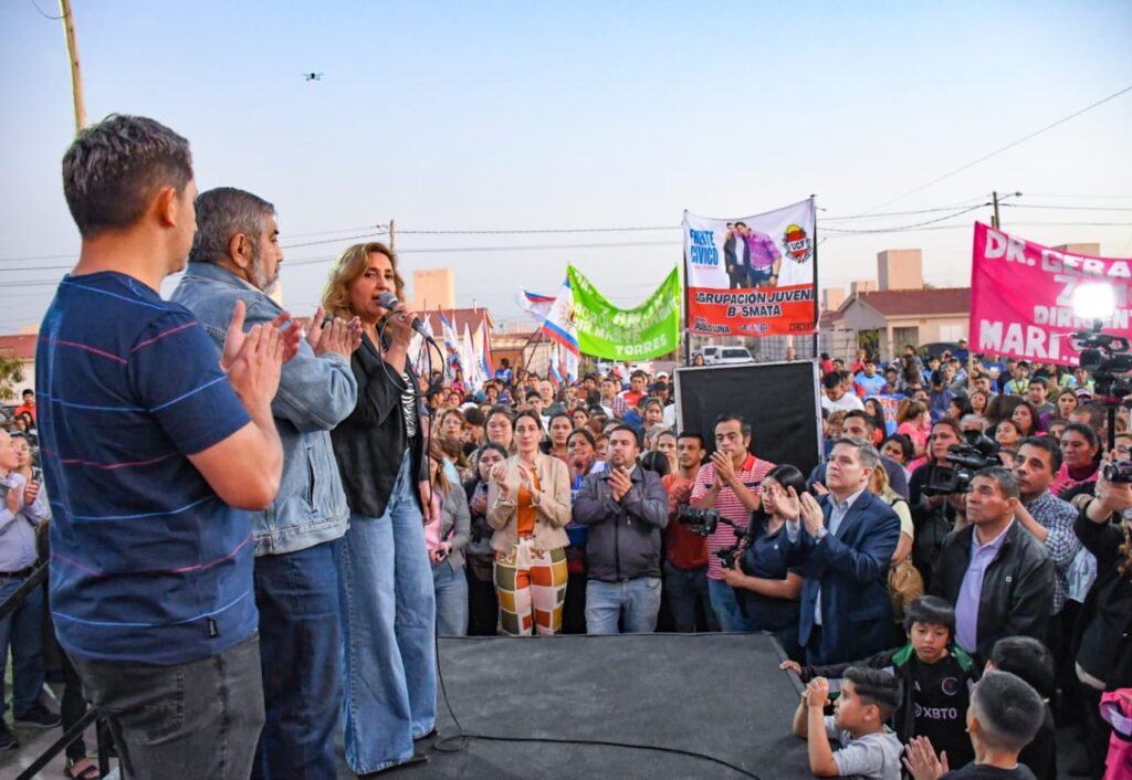 Inauguran pavimento en los barrios Sixto Palavecino y Nestor Kirchner