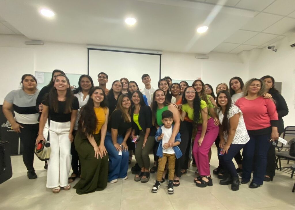 Humanidades suma nuevos enfermeros profesionales al sistema de salud