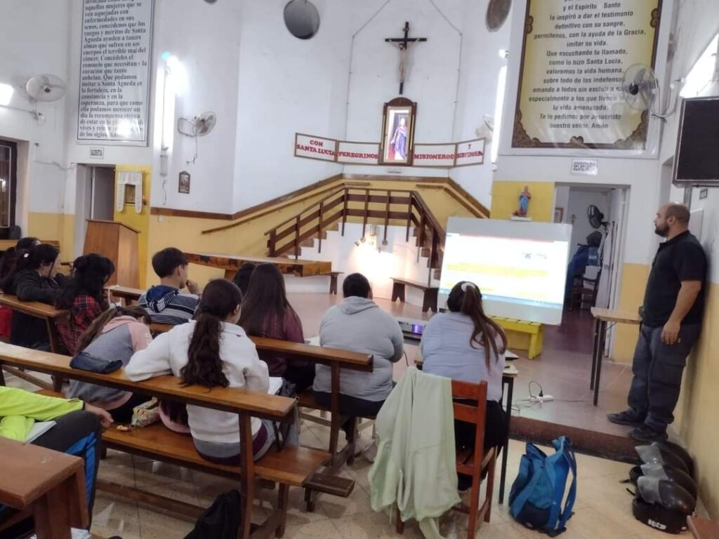 Capital: La Parroquia Santa Lucía inicia su mes patronal