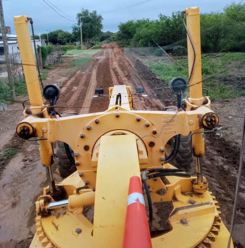 En Loreto trabajan para mejorar calles y caminos vecinales