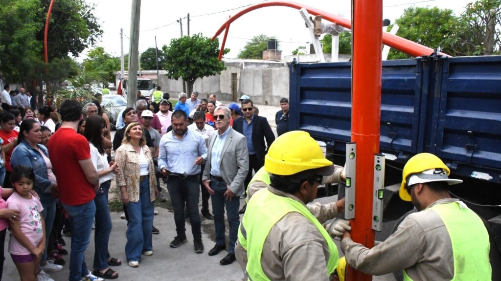 Anvanza la reconversión de alumbrado a LED de calle Buenos Aires