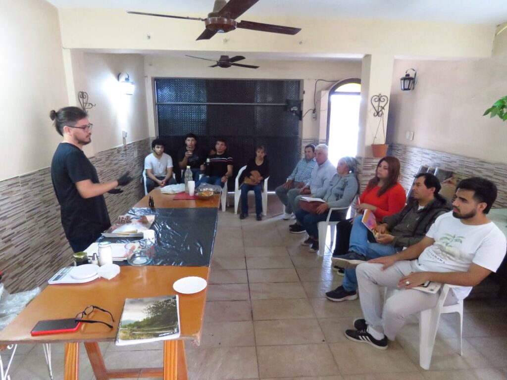 Se desarrolló un taller de “Elaboración de Productos con Propóleo” en La Banda
