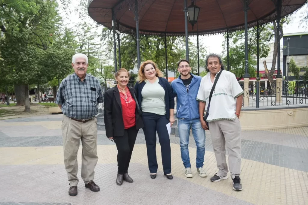 Capital: Realizan un “Chacarerazo” en plaza Libertad