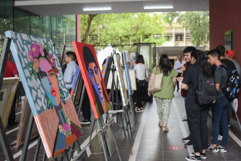 Con distintas producciones artísticas se realizó la muestra pedagógica del Instituo “Juan Yaparí”