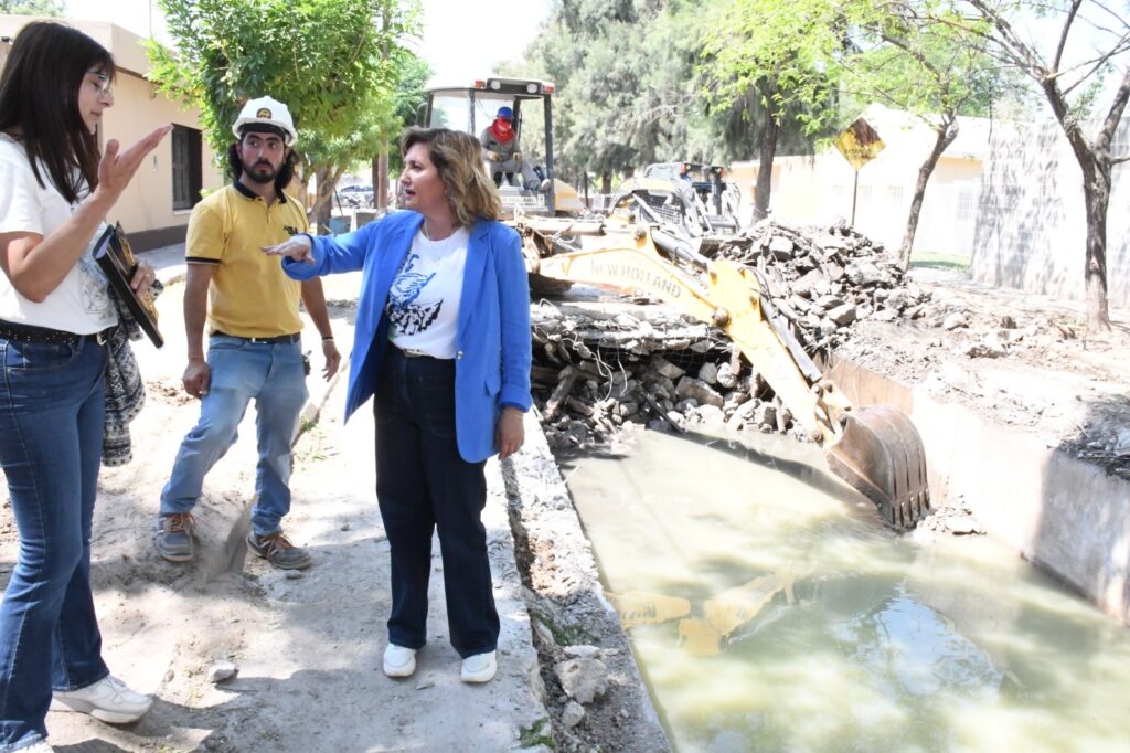 Avanza la obra de reconstrucción del desagüe del barrio América del Sur Avanza la obra de reconstrucción del desagüe del barrio América del Sur